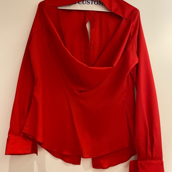 Silk button down with open back - Picture 2 of 2